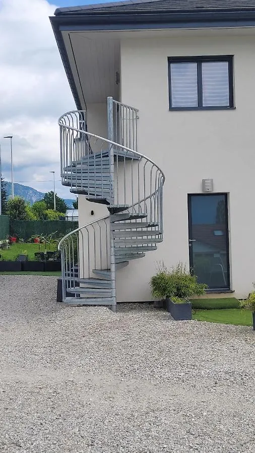 Appartement T1 24 M² Le Revard Lumineux Et Fonctionnel à Aix-les-Bains